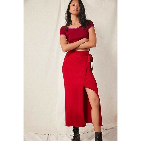 NEW FREE PEOPLE UNDER SUN WRAP SKIRT - Picture 1 of 2